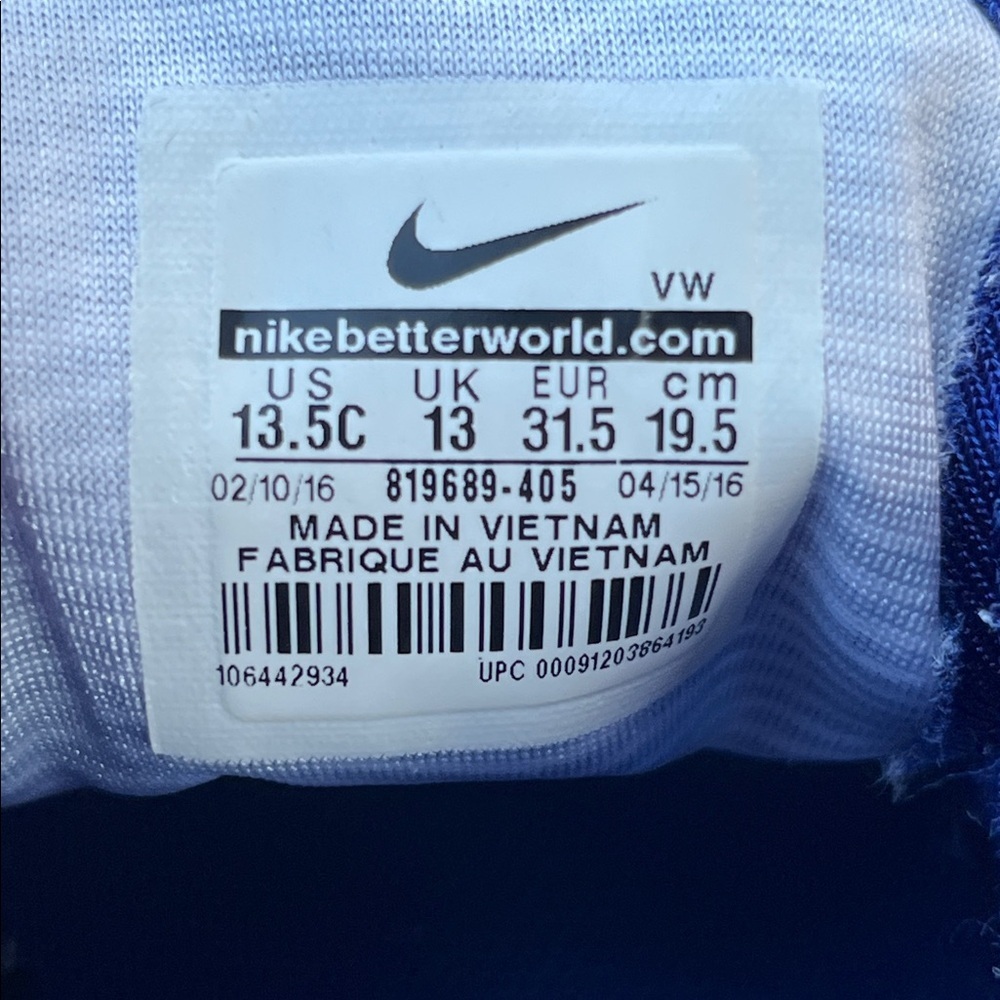 Nike Kids Blue Sneakers - Picture 2 of 6